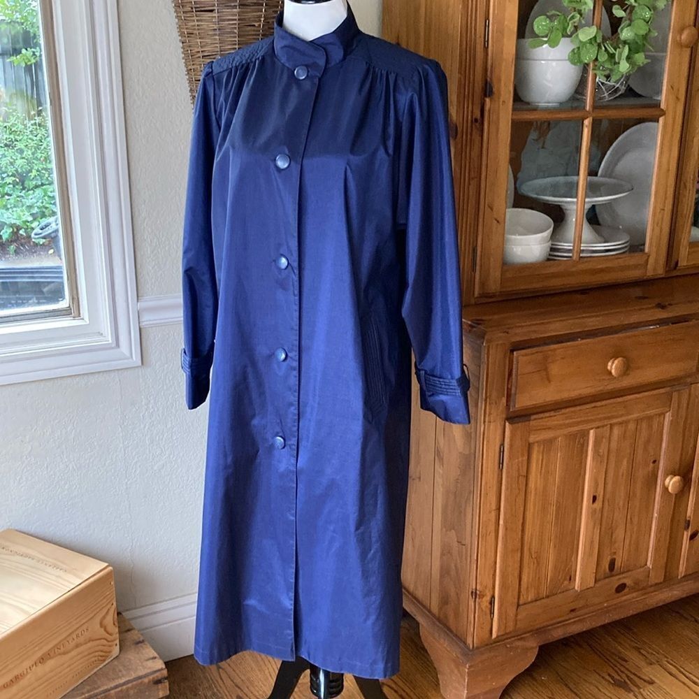 Worthington Classic Blue Fully Lined Lightweight Rain Coat Size 12 Petite